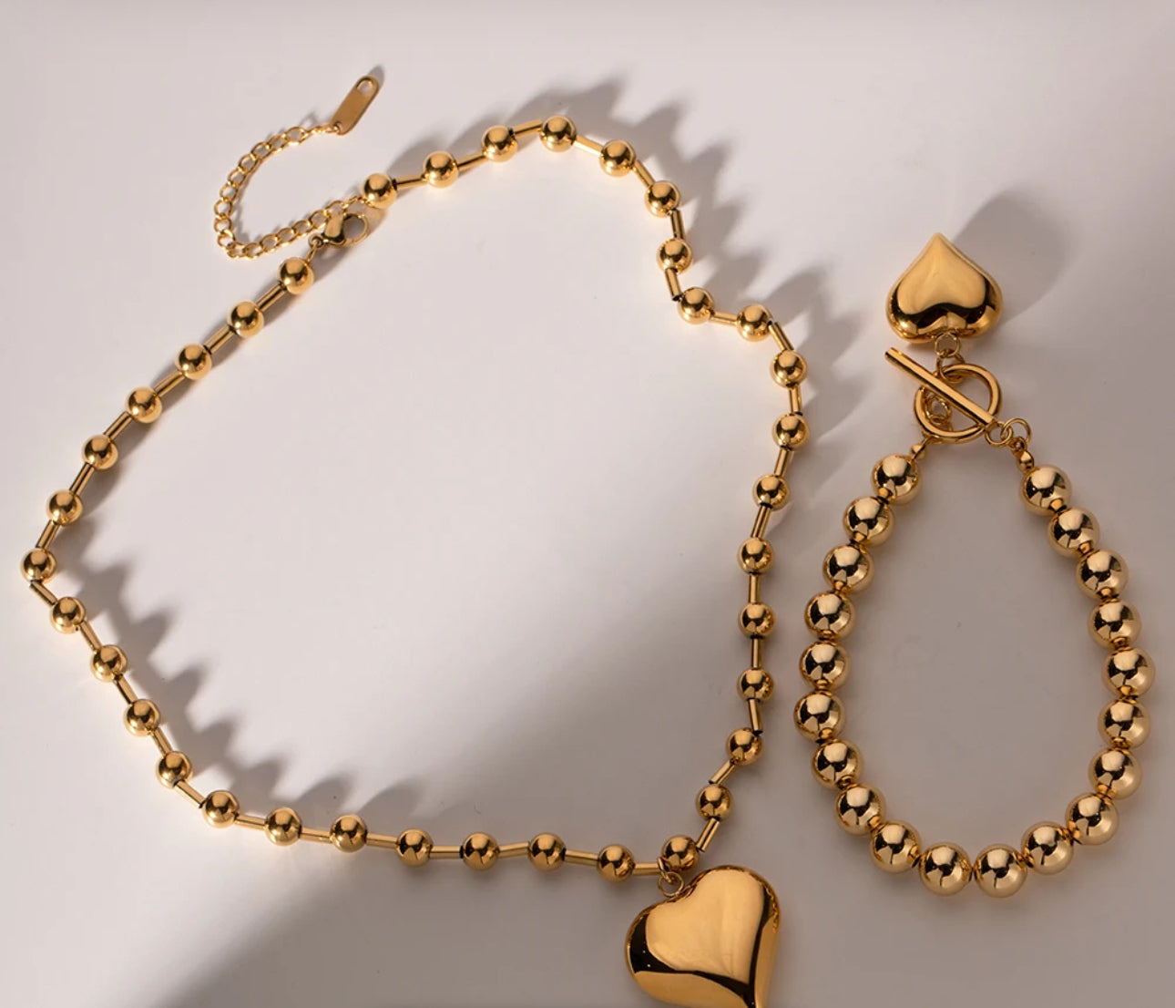 ZELA NECKLACE
