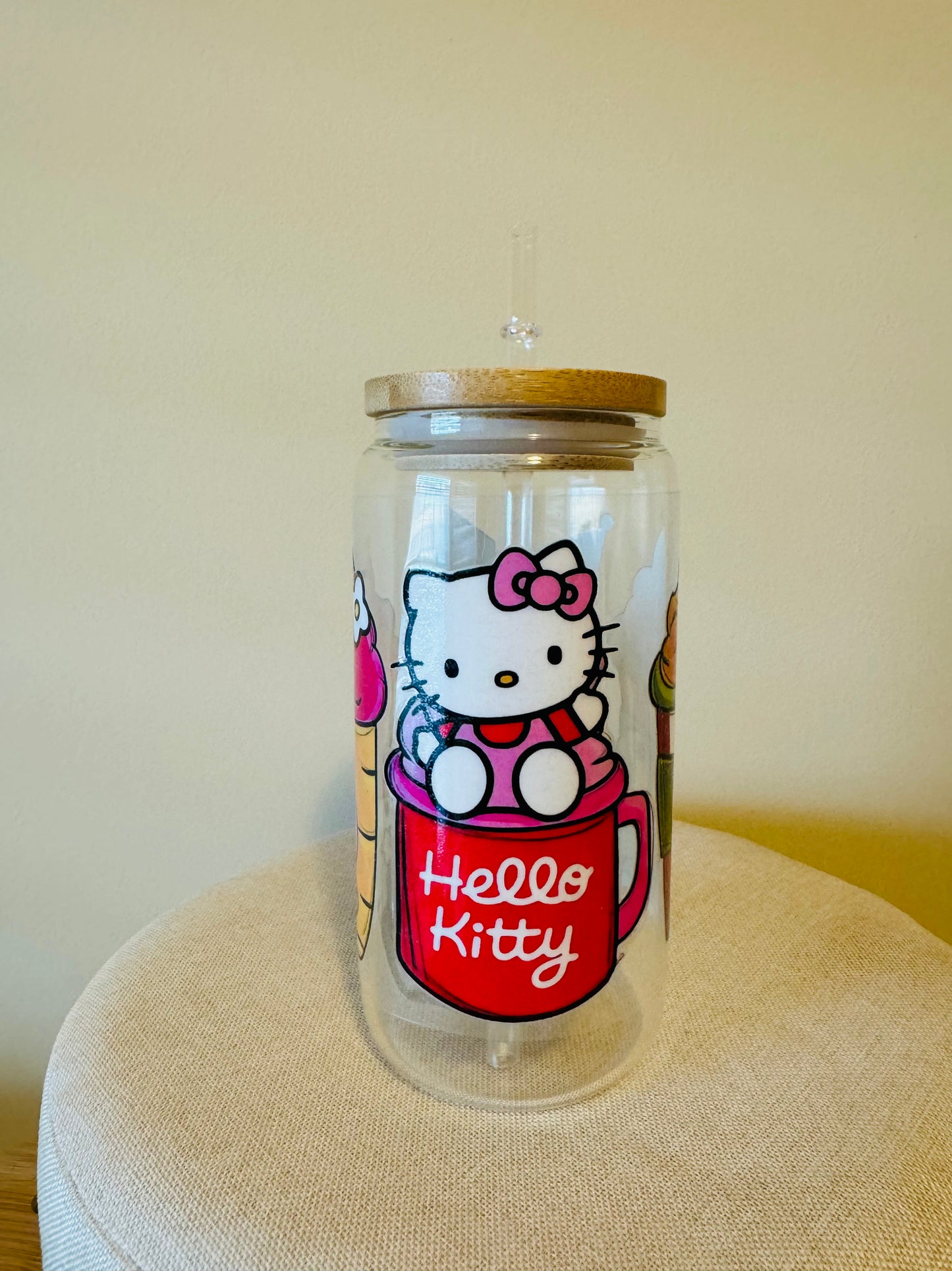 KITTY DRINKS CLEAR CUP NL