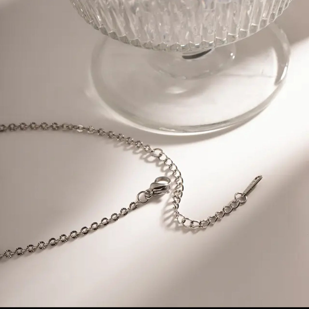 YEYA LAYER NECKLACE