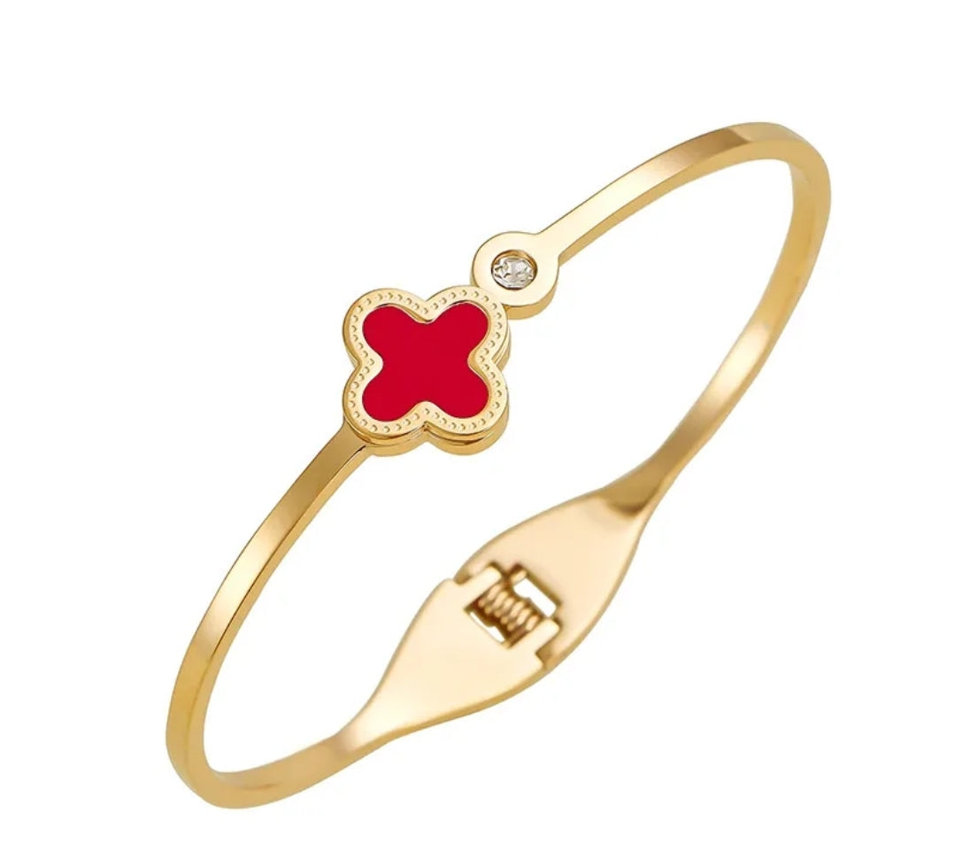 DAYANNA BANGLE