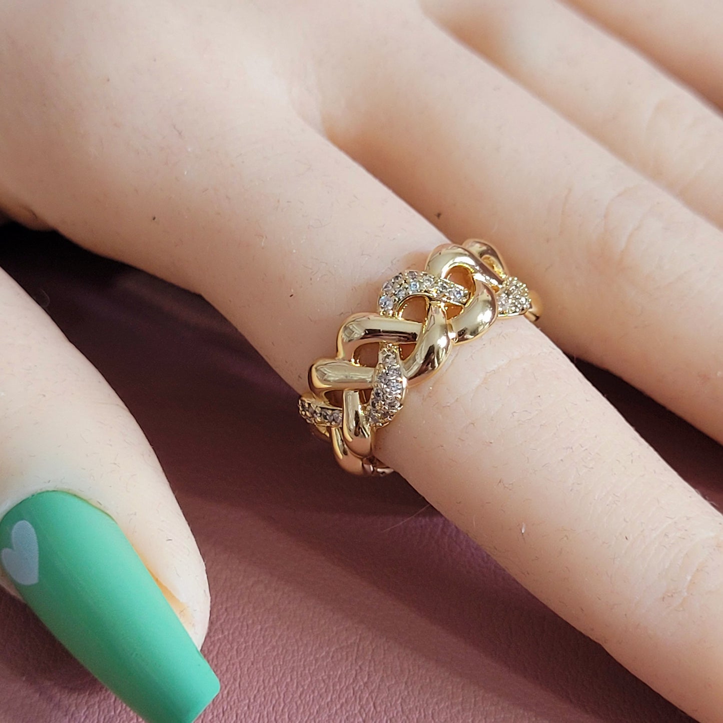 R10 RING