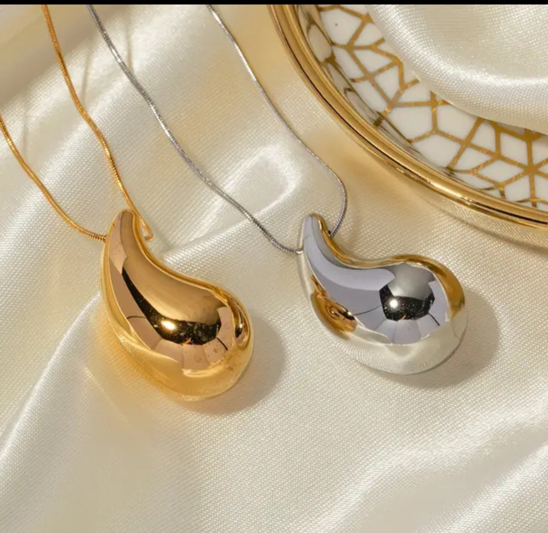GOTAS SET-2pcs (earrings and necklace)