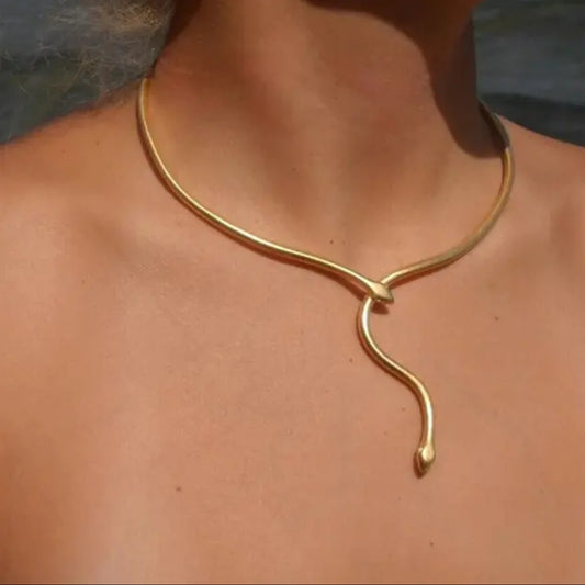 SNAKE CHOKER