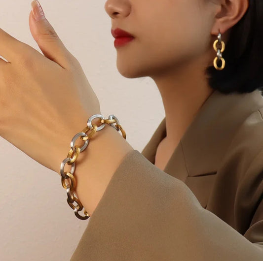 FABY SET-2pcs(earrings and bracelet)