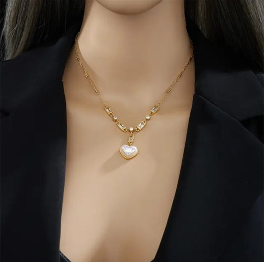 ISABELLA NECKLACE